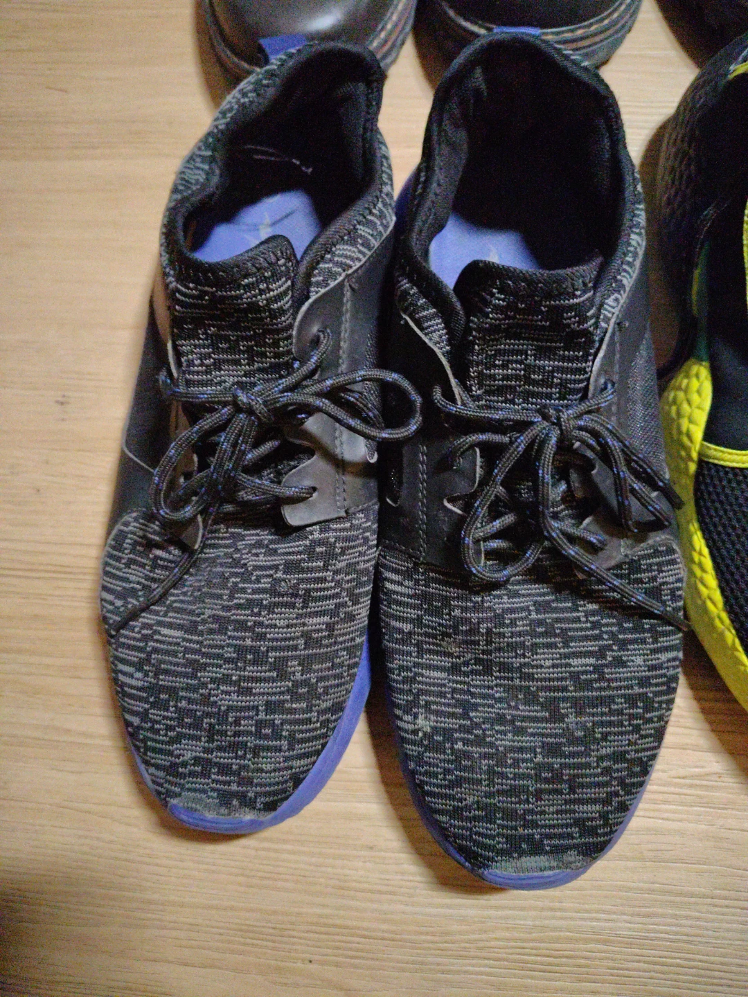 Assorted Men's Footwear (4) - photo 4