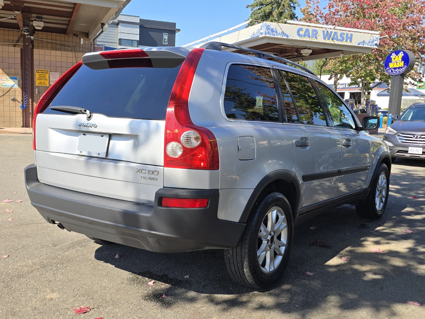 Silver Volvo XC90 T6 AWD - photo 4