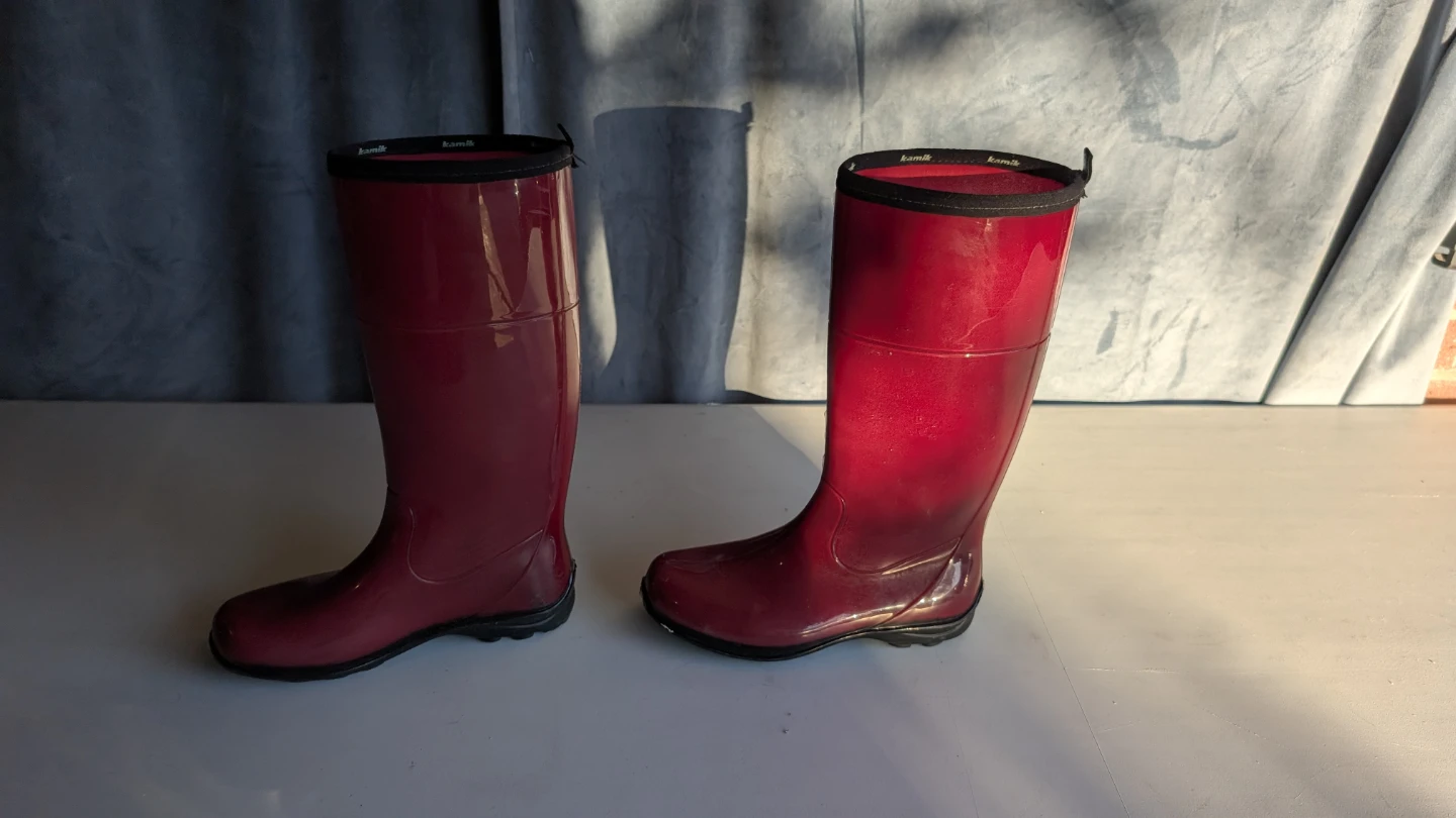 Kamik Women's Red Rain Boots Size 7 - photo 2