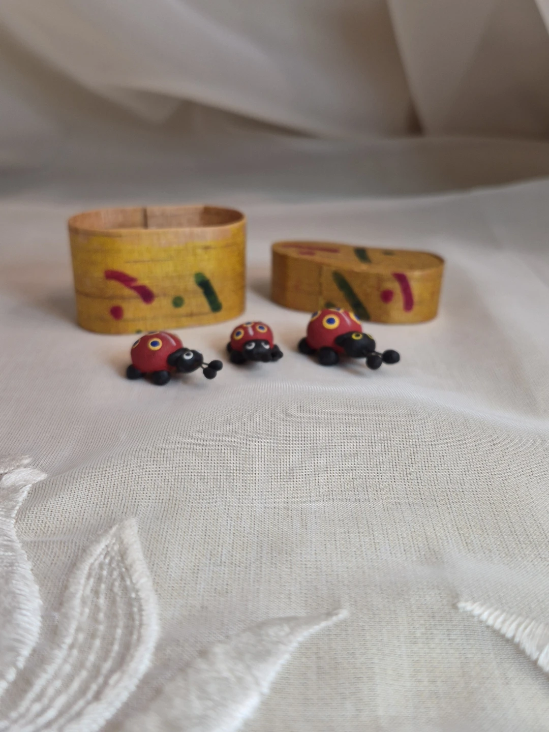 Set of 3 So Cute Vintage Little Tiny Handmade Pottery Ladybugs - photo 3