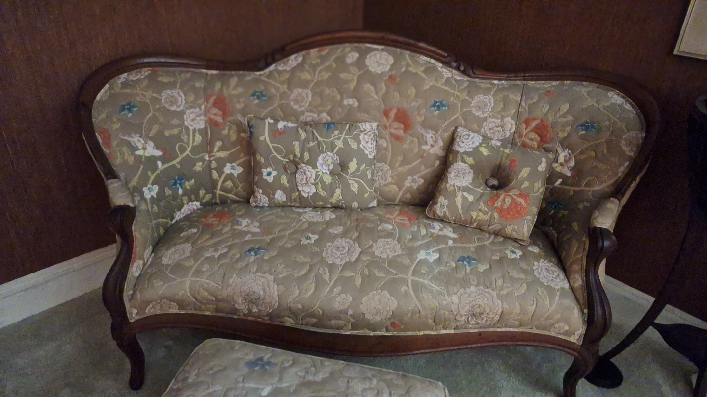 Vintage Floral Love Seat with Matching Ottoman