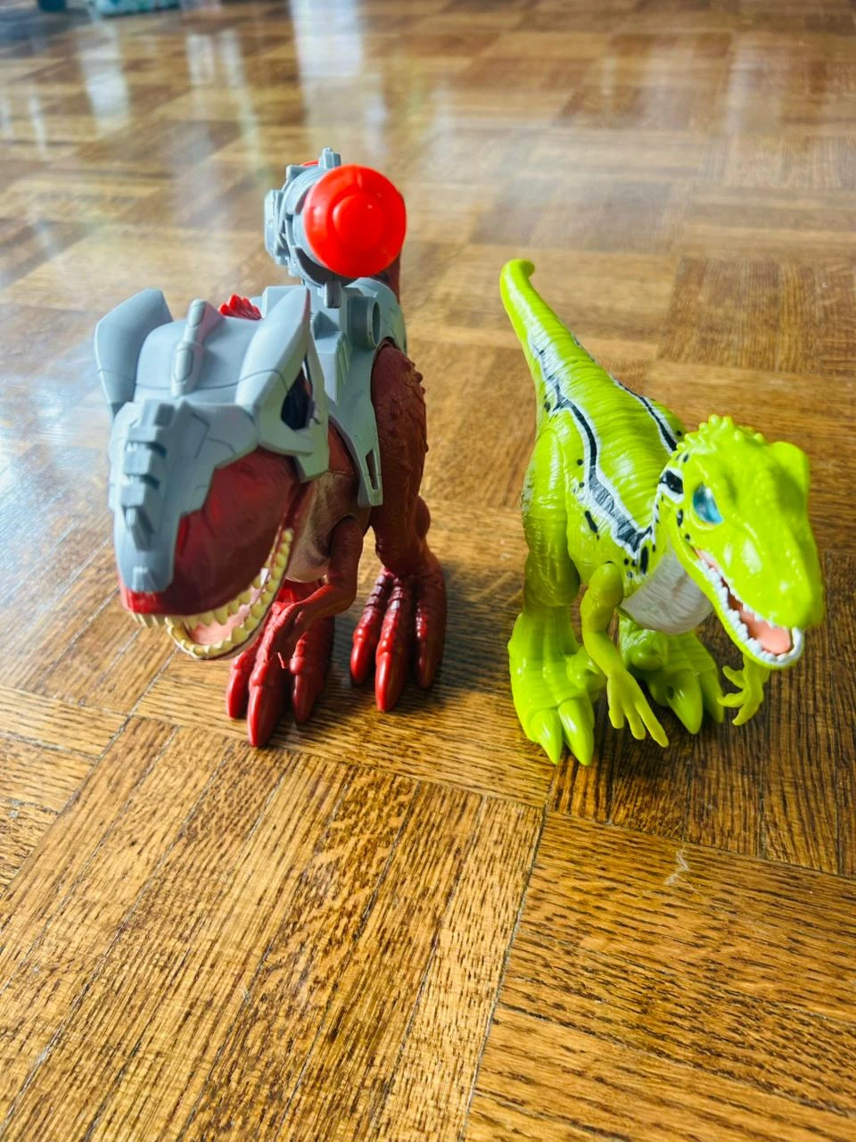 Dinosaur Action Figures with Accessory - photo 2