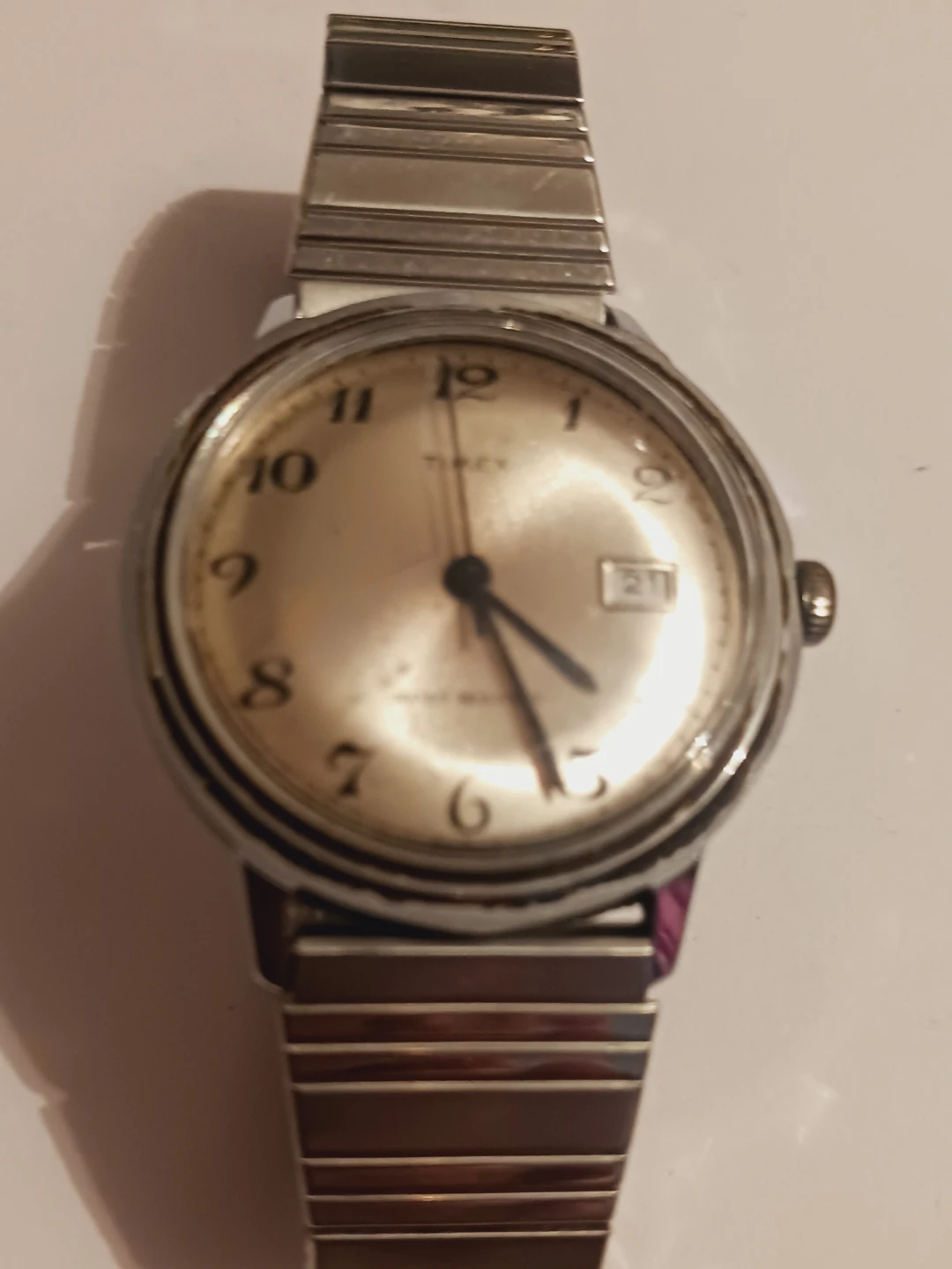 Vintage Timex Water Resistant Watch As Is. - photo 3