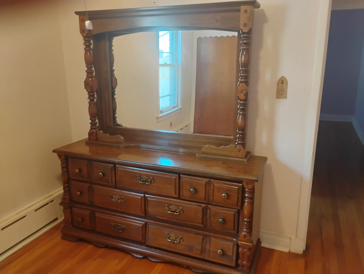 Traditional Wood Dresser with Mirror
