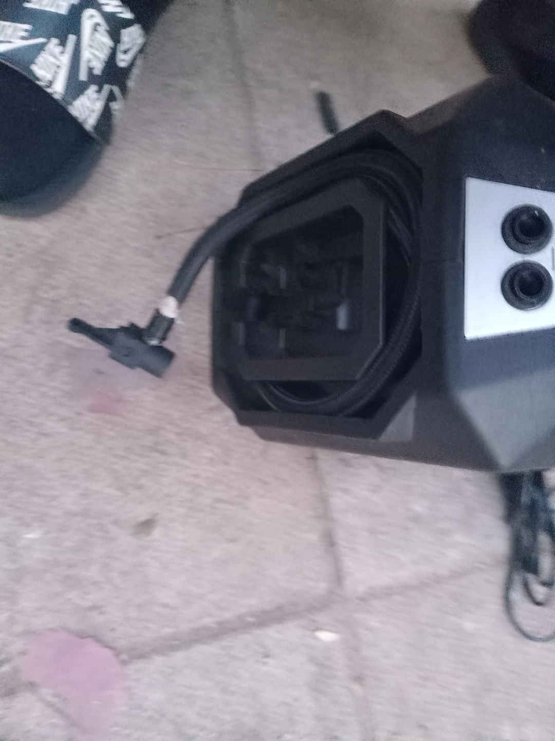 motomaster booster pac with inflator - photo 3