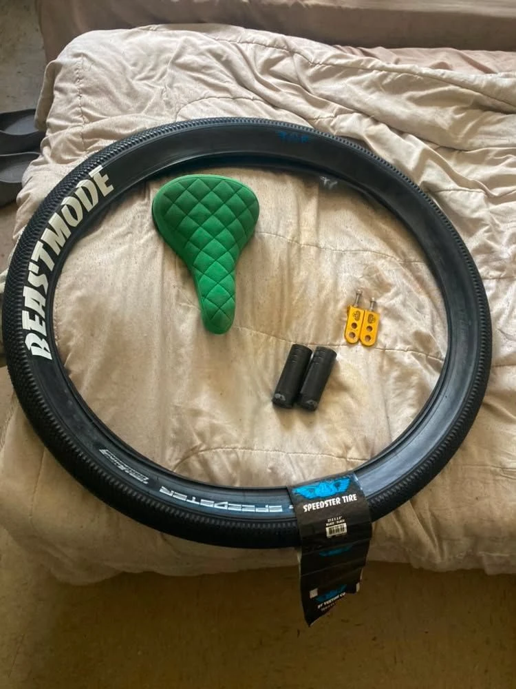 BEASTMODE MONEY LYNCH RARE BMX Bike - photo 3