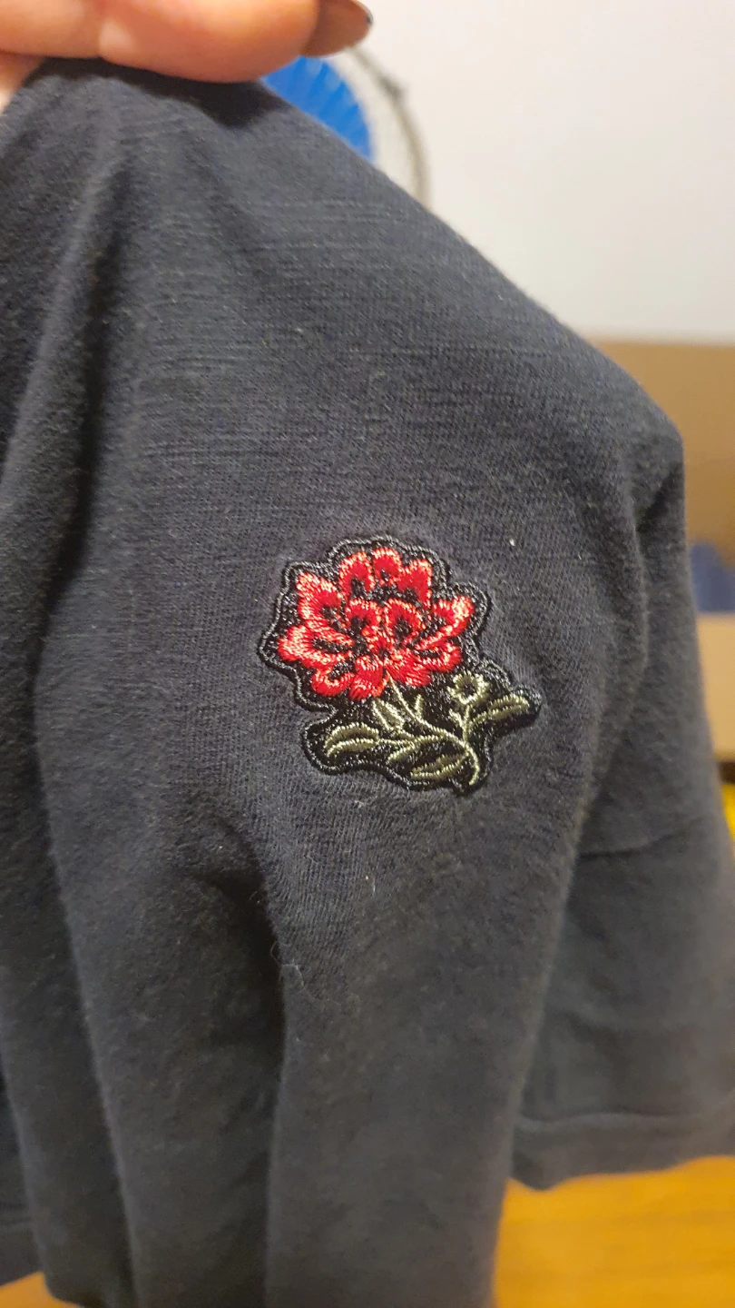 Forever 21 black rose embroidered t-shirt - photo 2