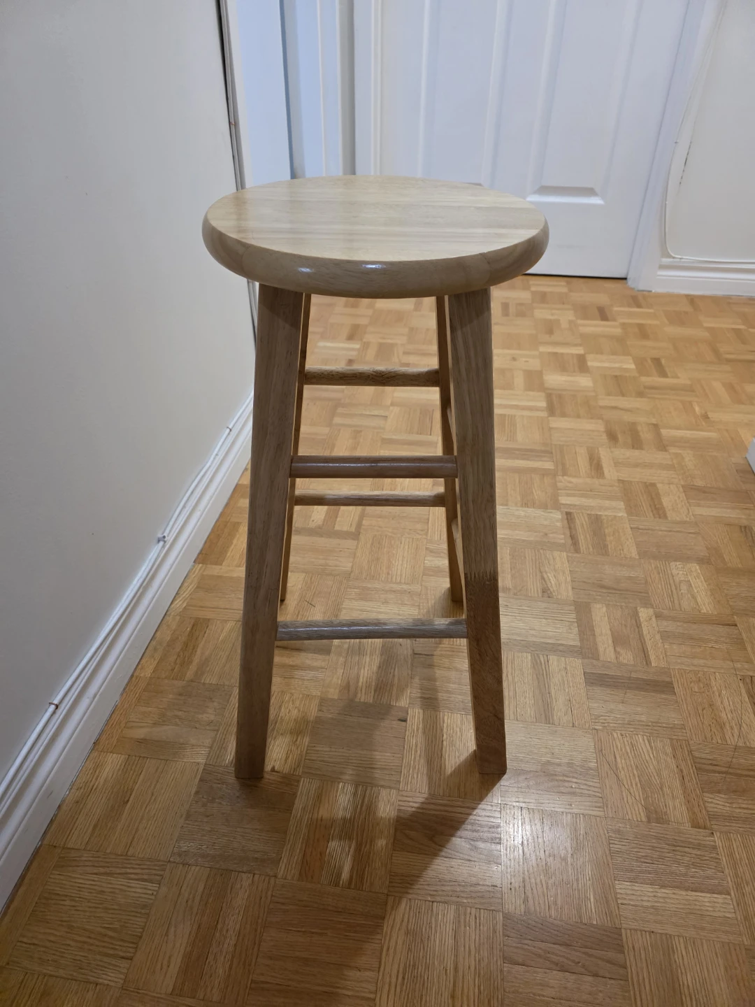 Wooden Bar Stool - photo 2