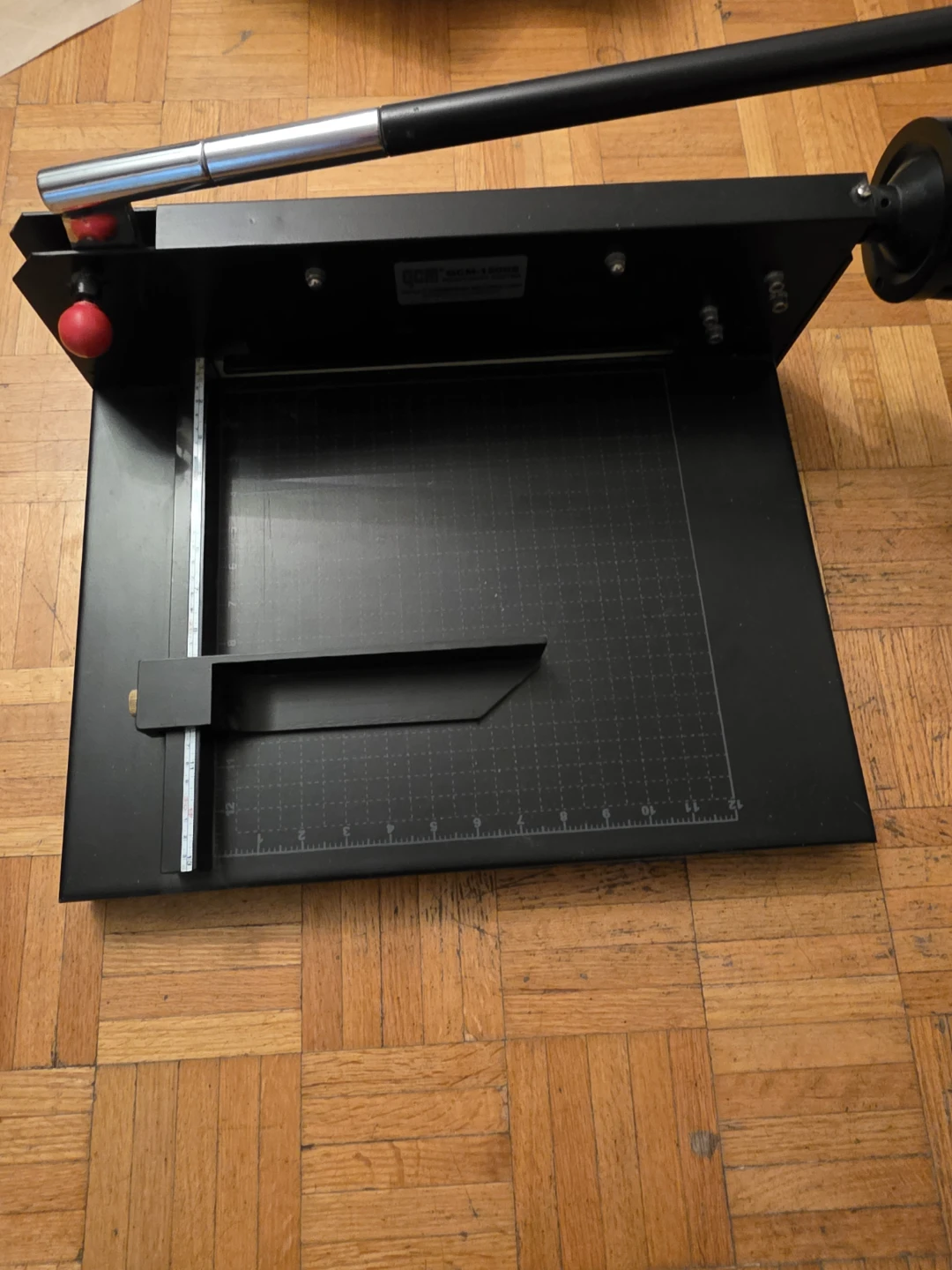 QCM-1200E Heavy-Duty Paper Cutter - photo 3