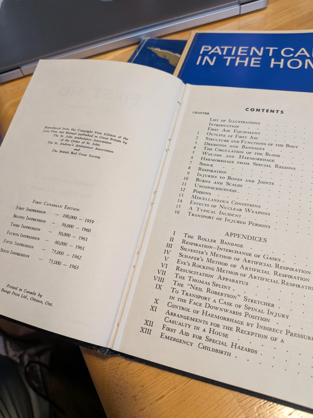 Collection of vintage first aid and nursing manuals 🏈 - photo 5