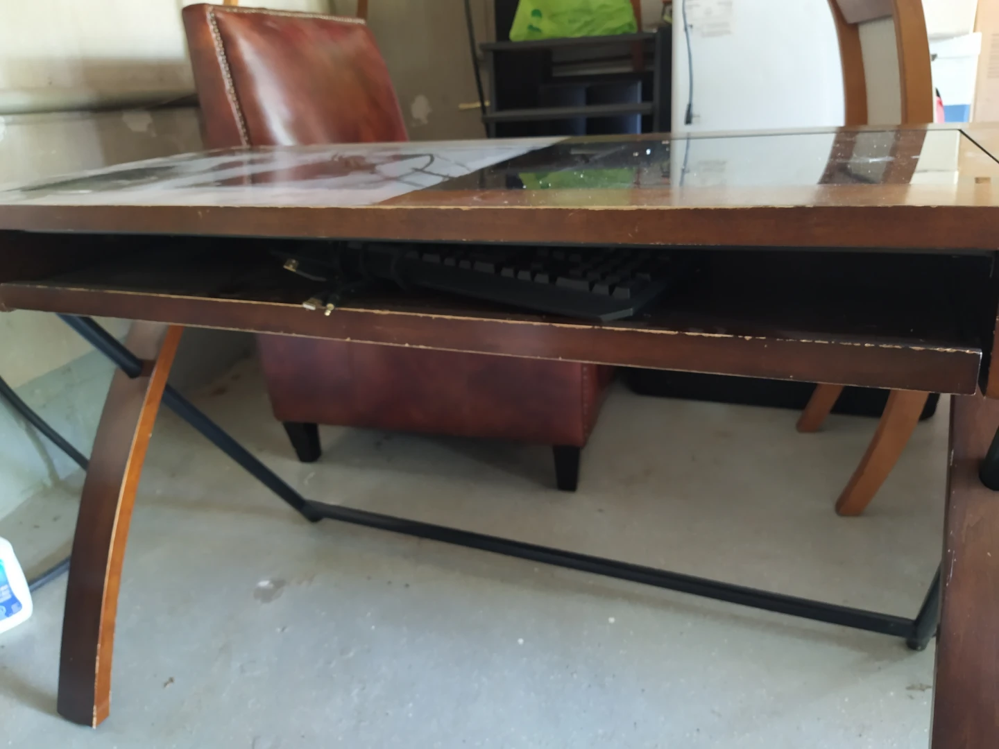Wooden and glass writing desk - photo 3