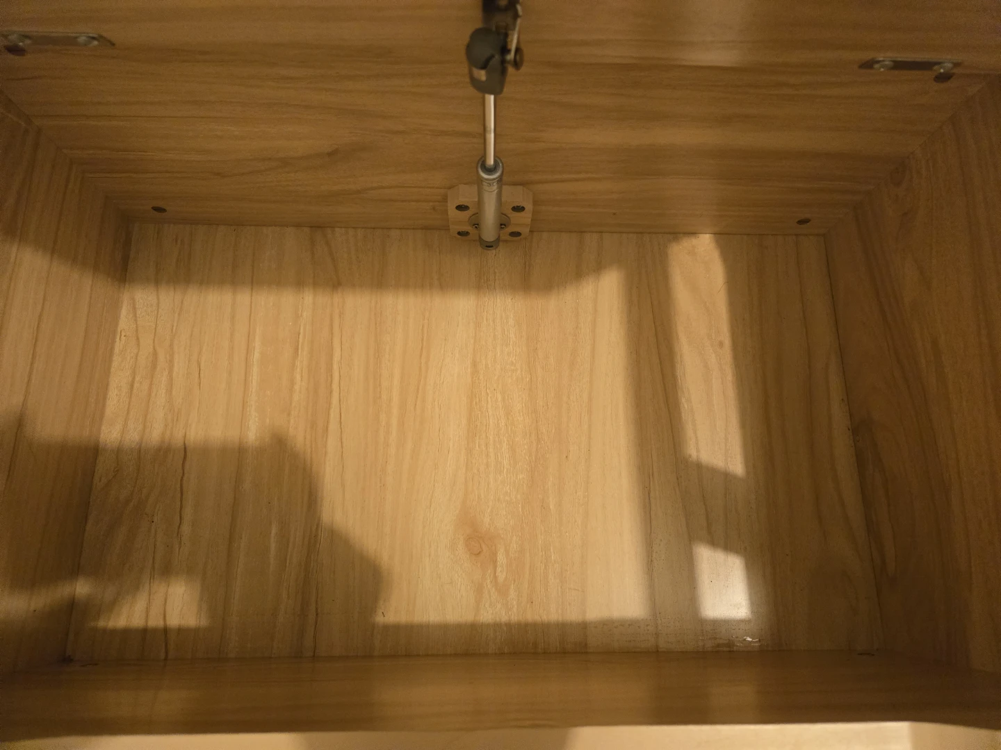 (2) Kids Wooden Storage Bench / Desk - photo 4