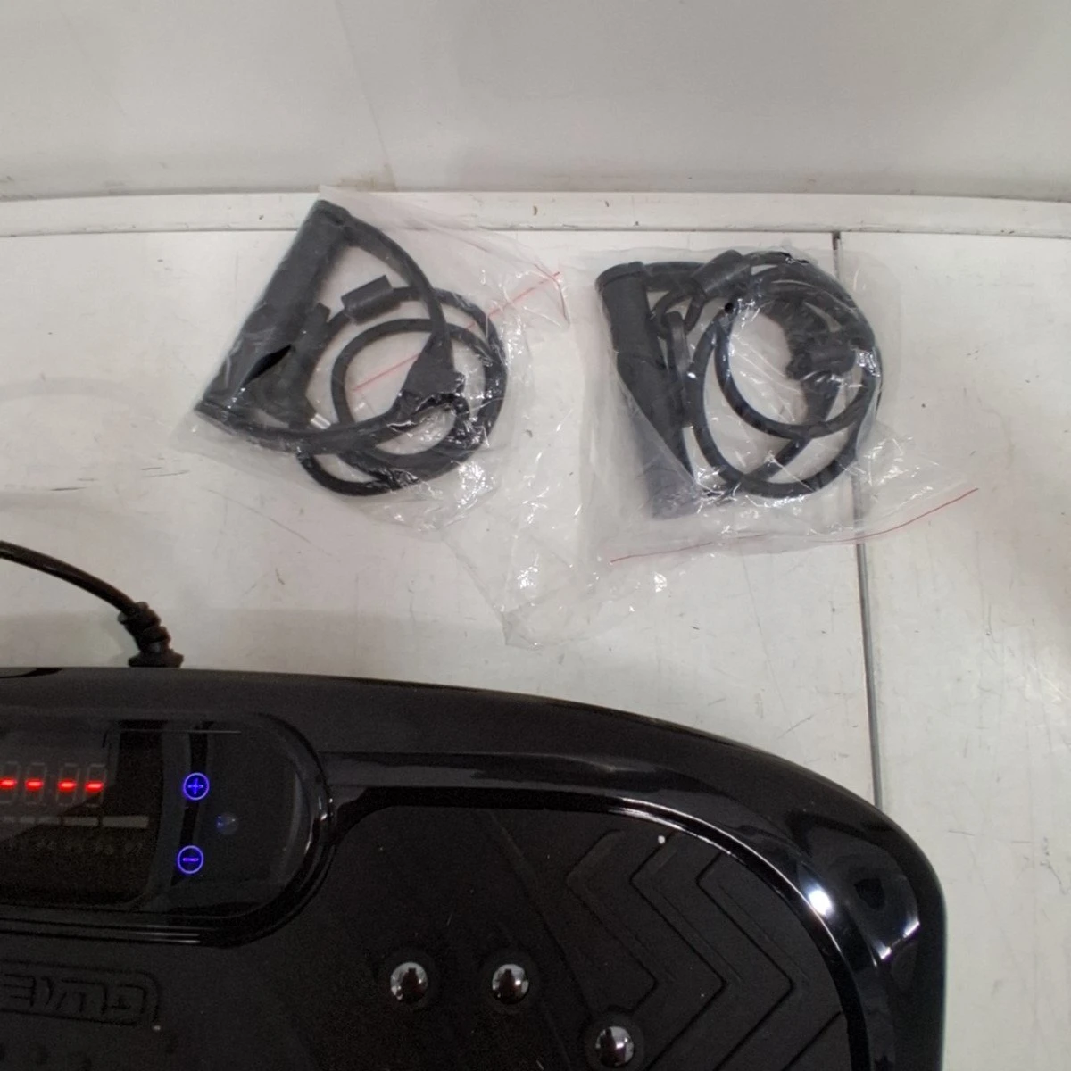Vibration Plate Exercise Machine - photo 3