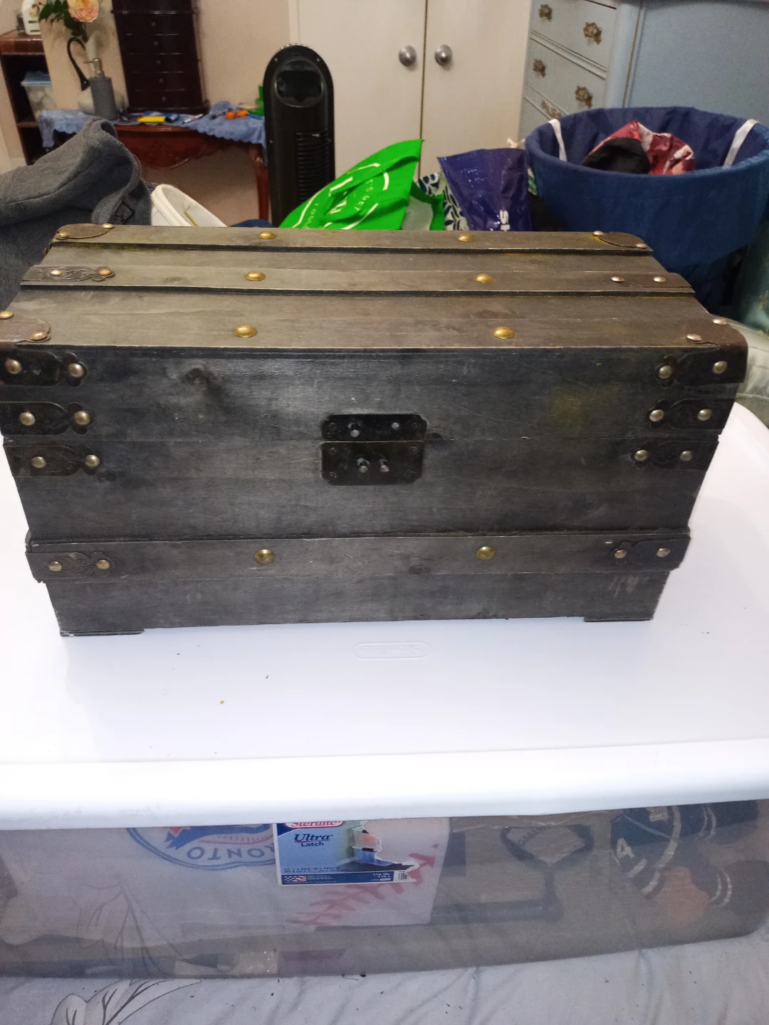 Chest With No Locking Latch