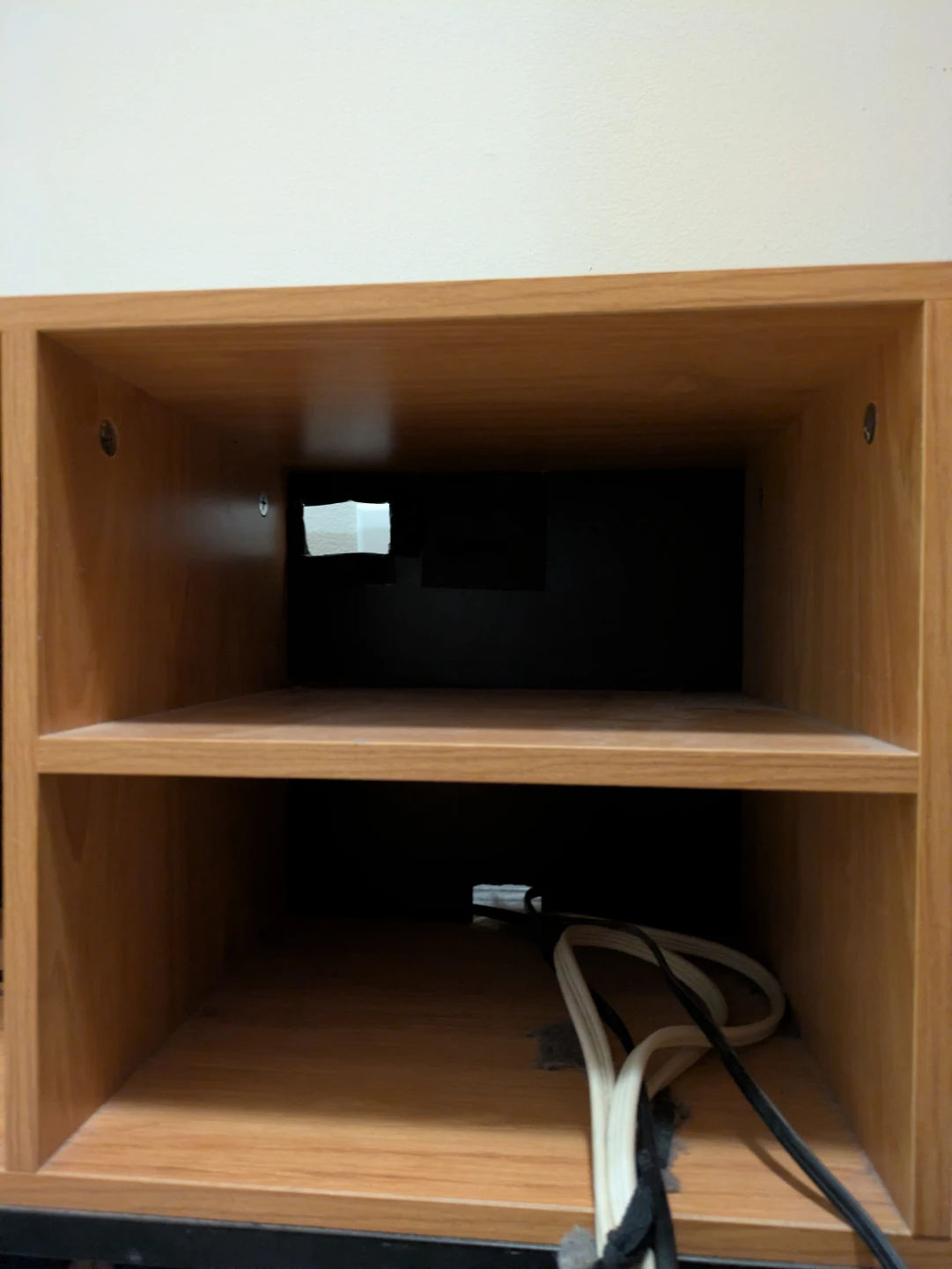 Wood-Finish Media Unit - photo 5