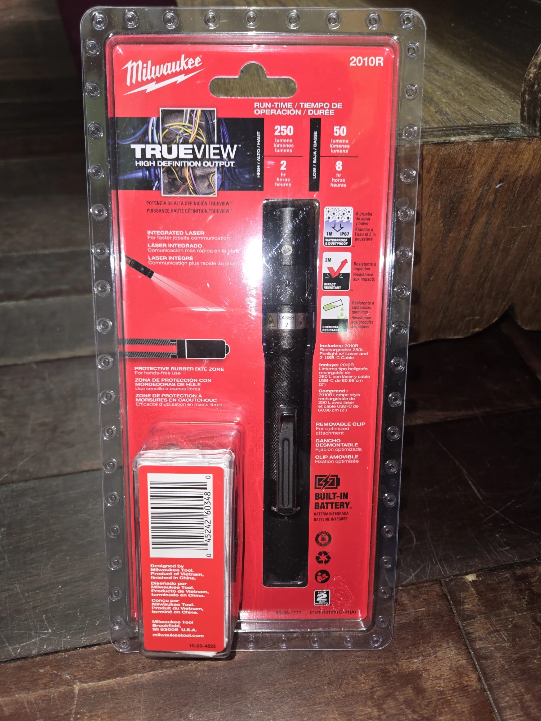 Milwaukee 2010R Rechargeable 250L Penlight with Laser - photo 2
