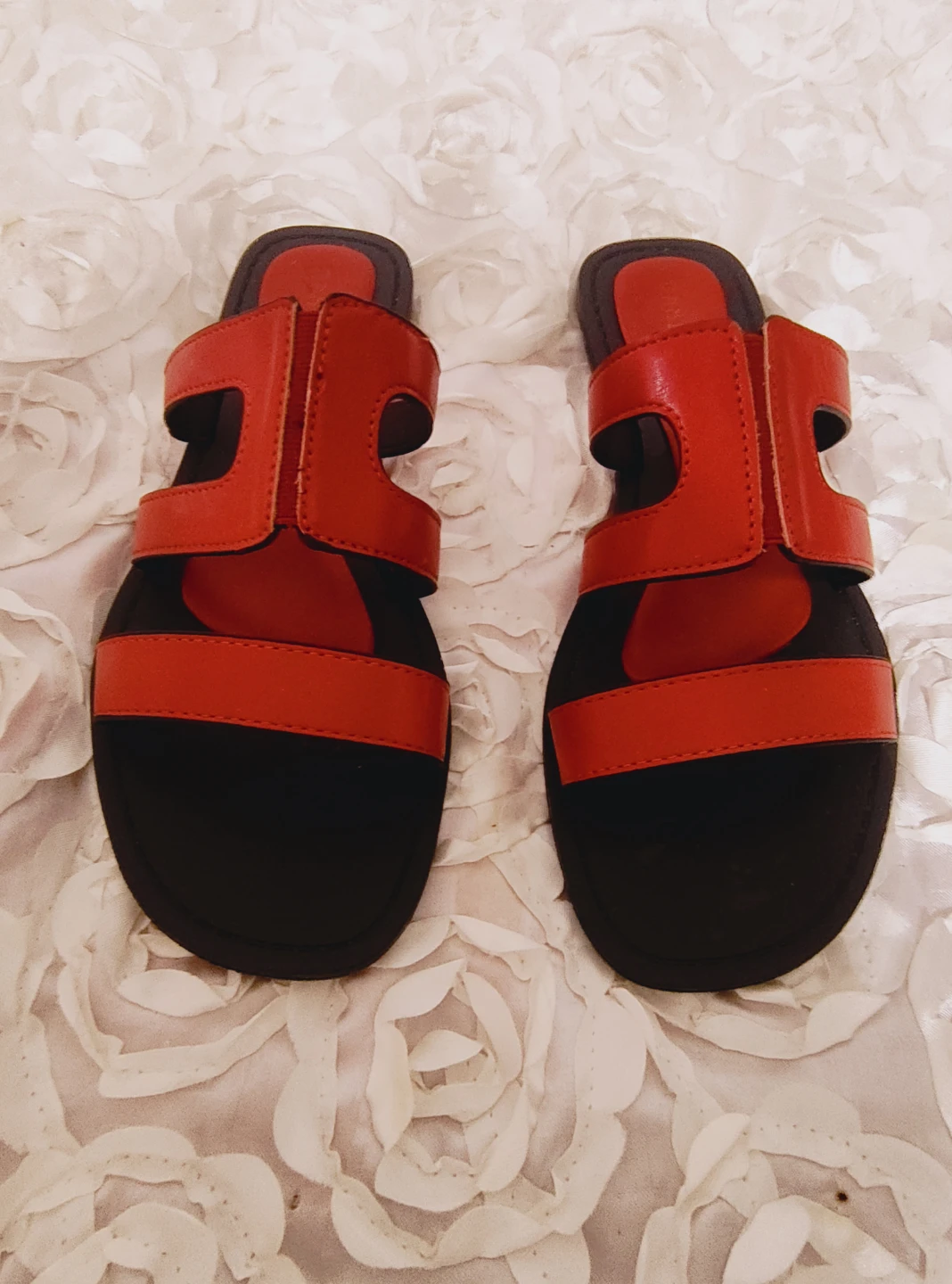 Bamboo Red and Black Slidee Sandals size 10 used
