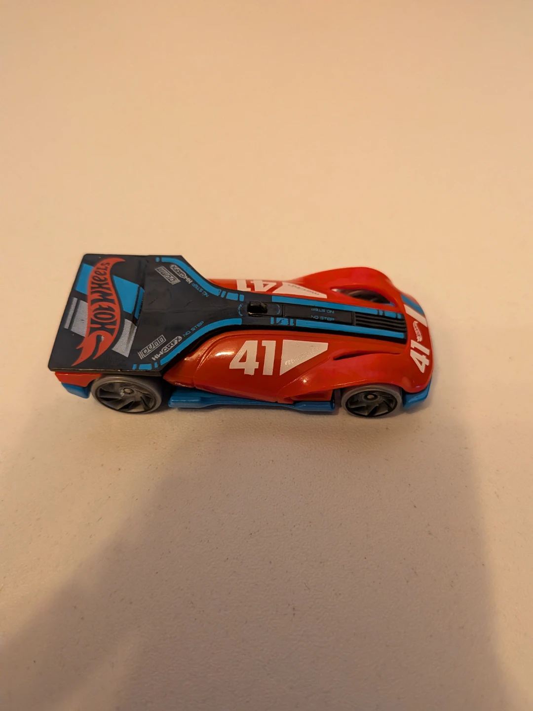 Hot Wheels red and blue race car - photo 4