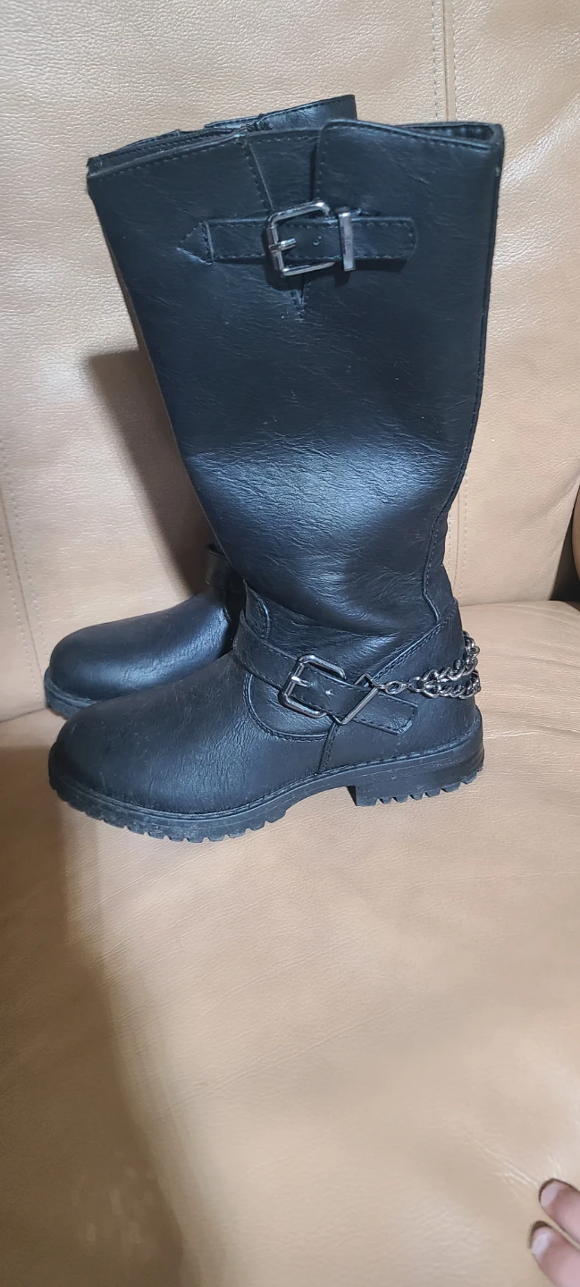 Botas de niña