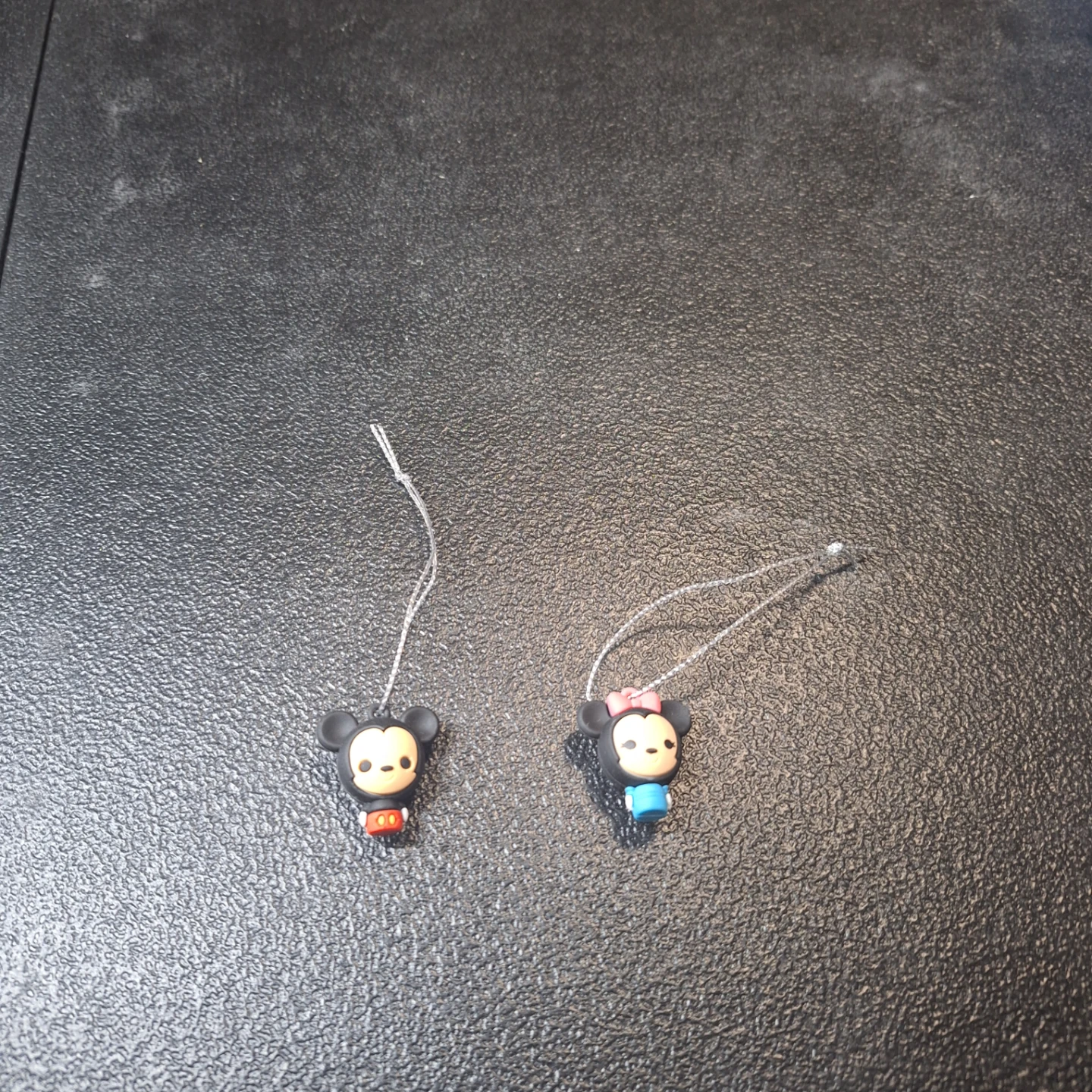 Mickey and Minnie Mouse Charms - photo 2