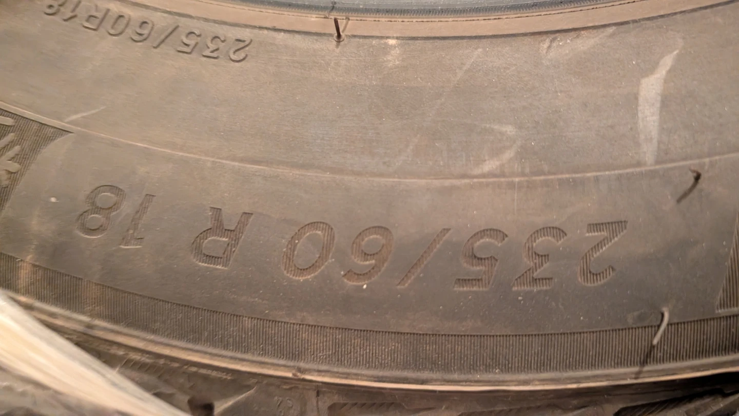 Michelin X-Ice Snow SUV Tire 235/60 R18