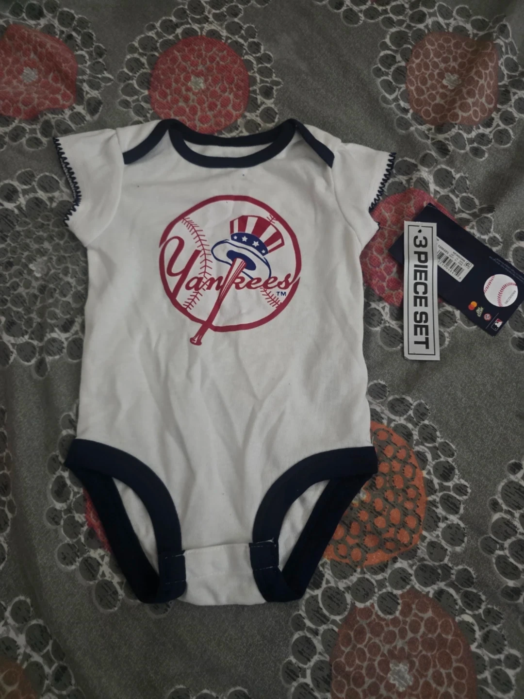🏈 New York Yankees Infant Onesie 0-3M