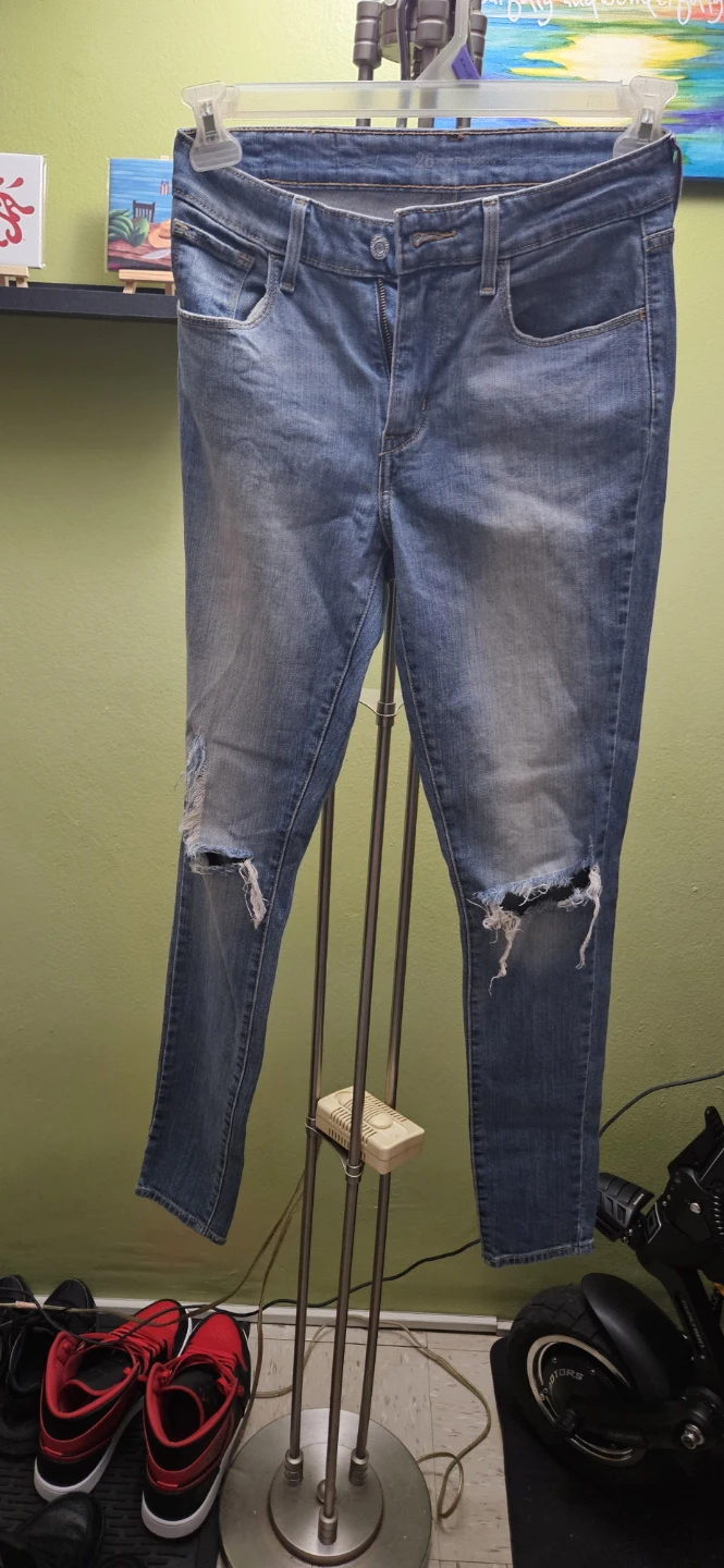 Levi's High Rise Skinny Jeans