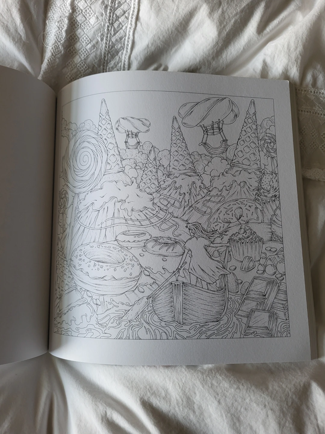 Mythographic Color and Discover: Voyage Coloring Book 🏈 - photo 2