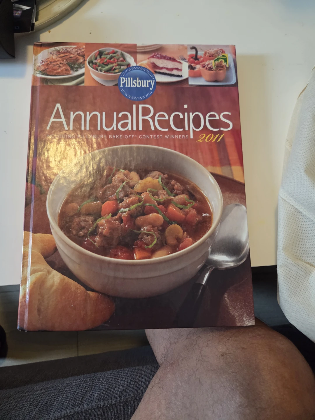 Pillsbury Annual Recipes 2011 Cookbook - photo 2