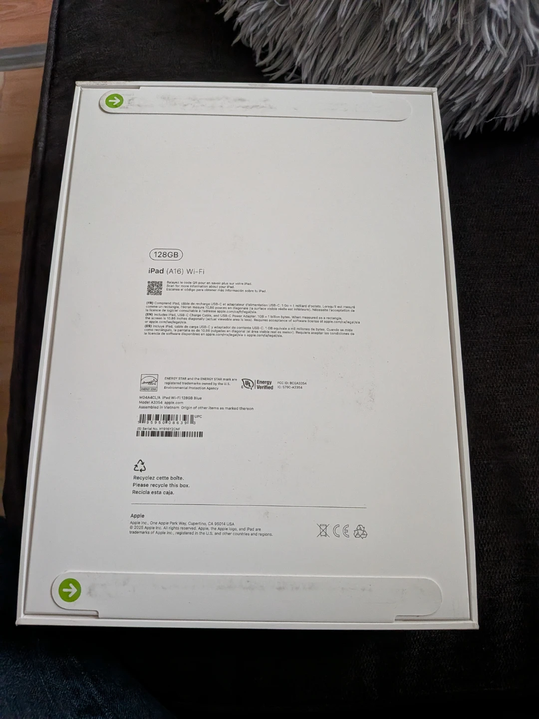 Brand new iPad 128gb wifi - photo 3