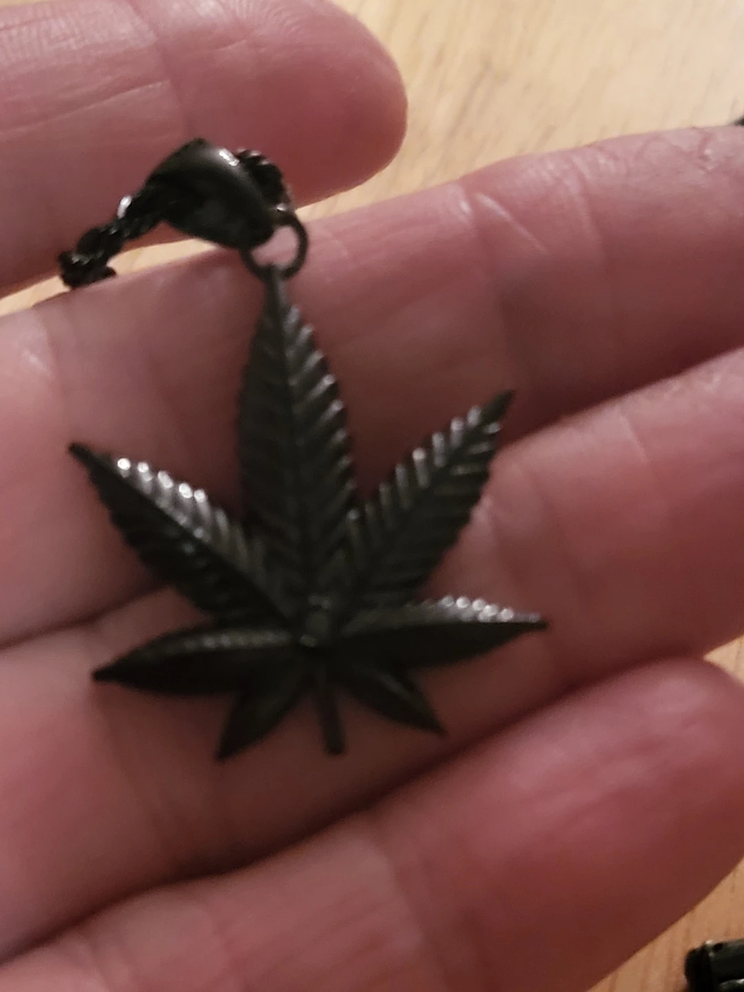 Villains Spirit Leaf Rope Chain Necklace - photo 4