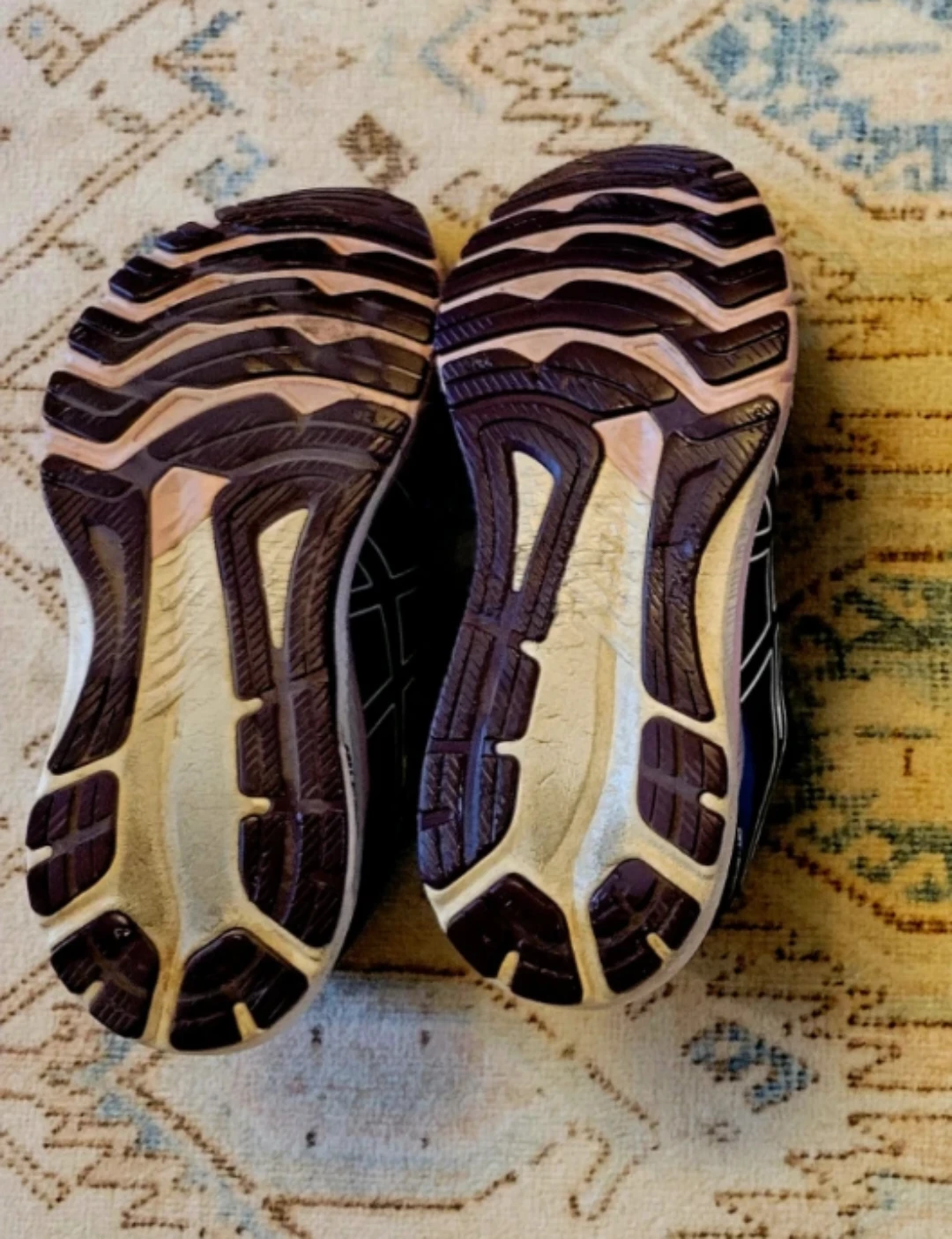 ASICS GT 2000 10 running shoe - photo 3