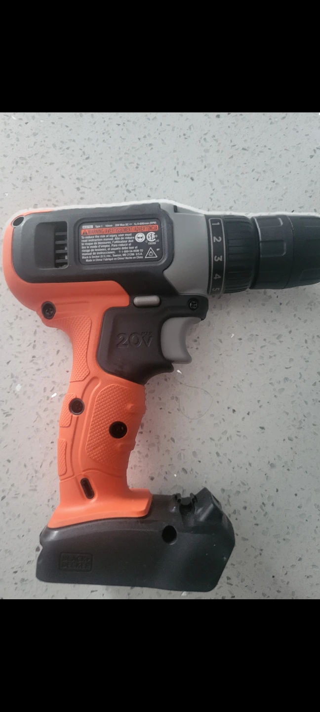 BLACK AND DECKER 20 VOLT DRILL  TOOL ONLY - photo 2