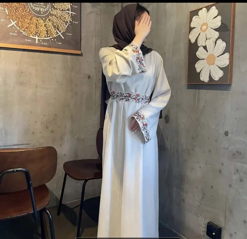 Beige floral embroidered abaya