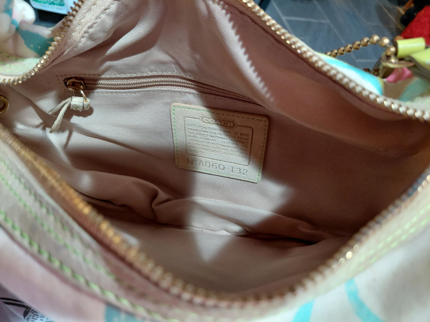 Coach Multicolor Signature Hobo Bag - photo 3