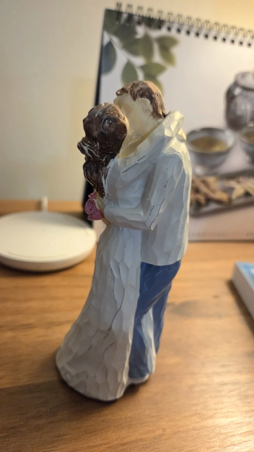 Wedding Gift - Lovers Couple Sculpture Statue Figurine *new - photo 2
