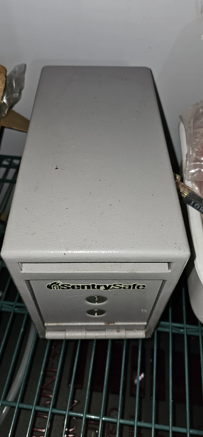 SentrySafe Security Deposit Box