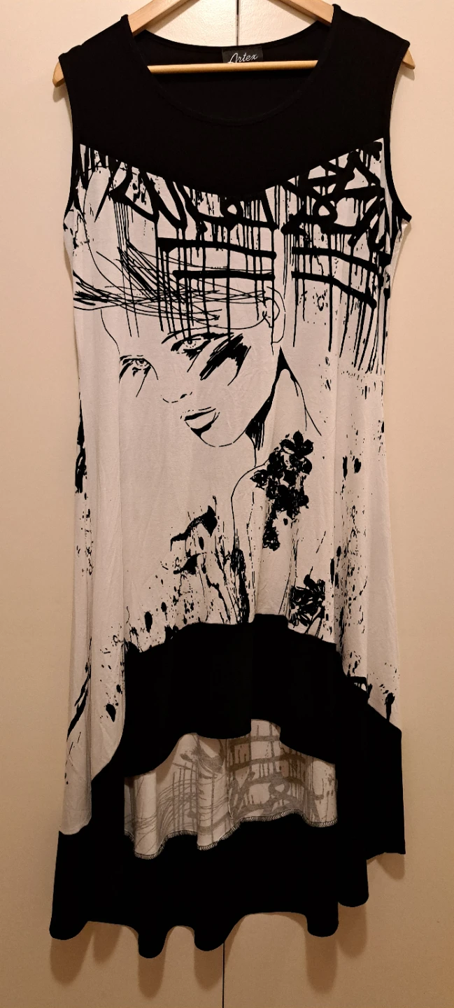 Artex Fashions Graphic Print Sleeveless Tunic Top - photo 3