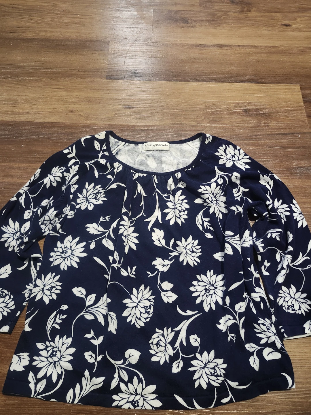 Cathy Daniels Floral Navy Blue Top