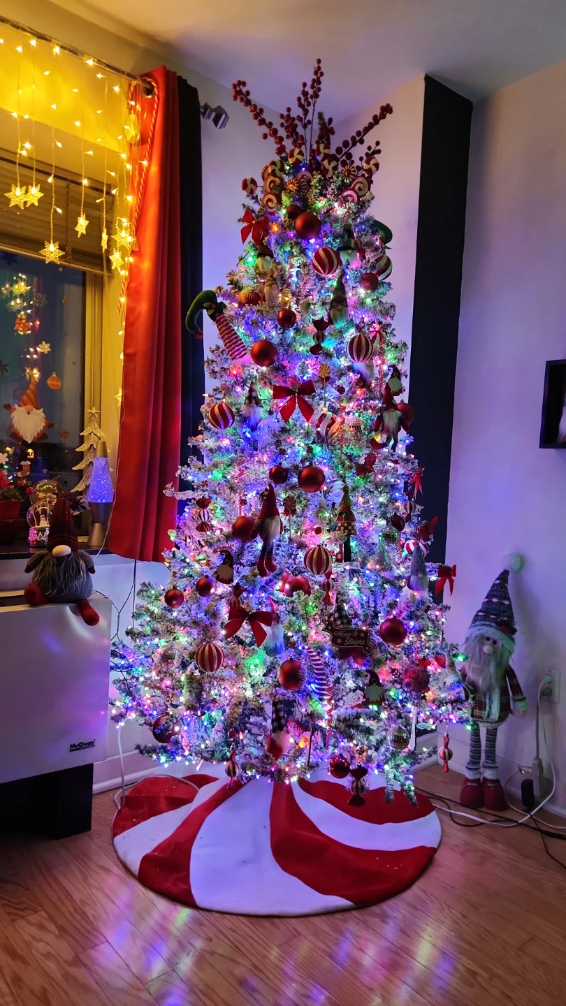 7.5 ft Home Accents Holiday Flocked Artificial Tree