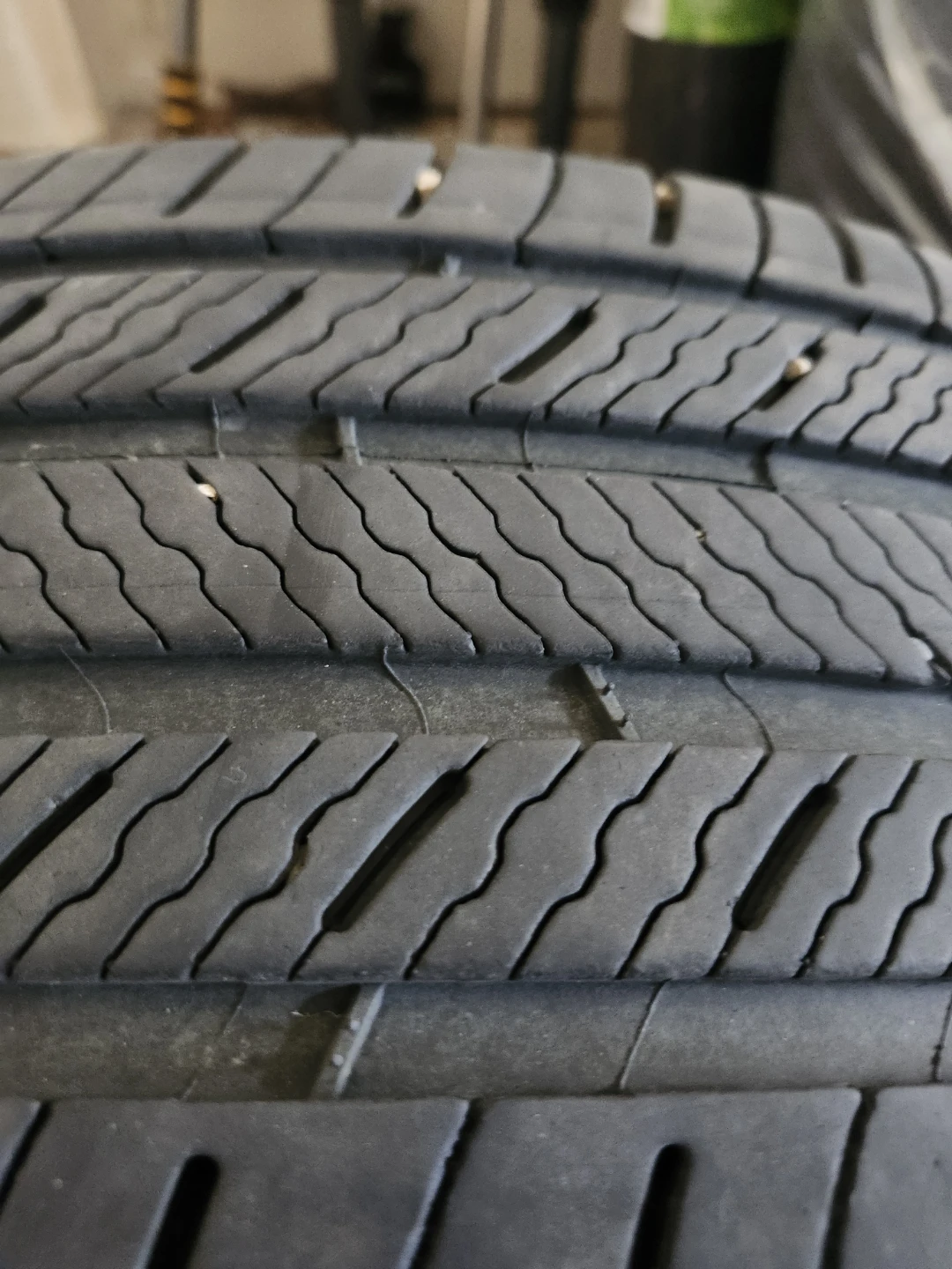 Set of 4 Michelin Premier LTX 235/55R20 Tires - photo 3