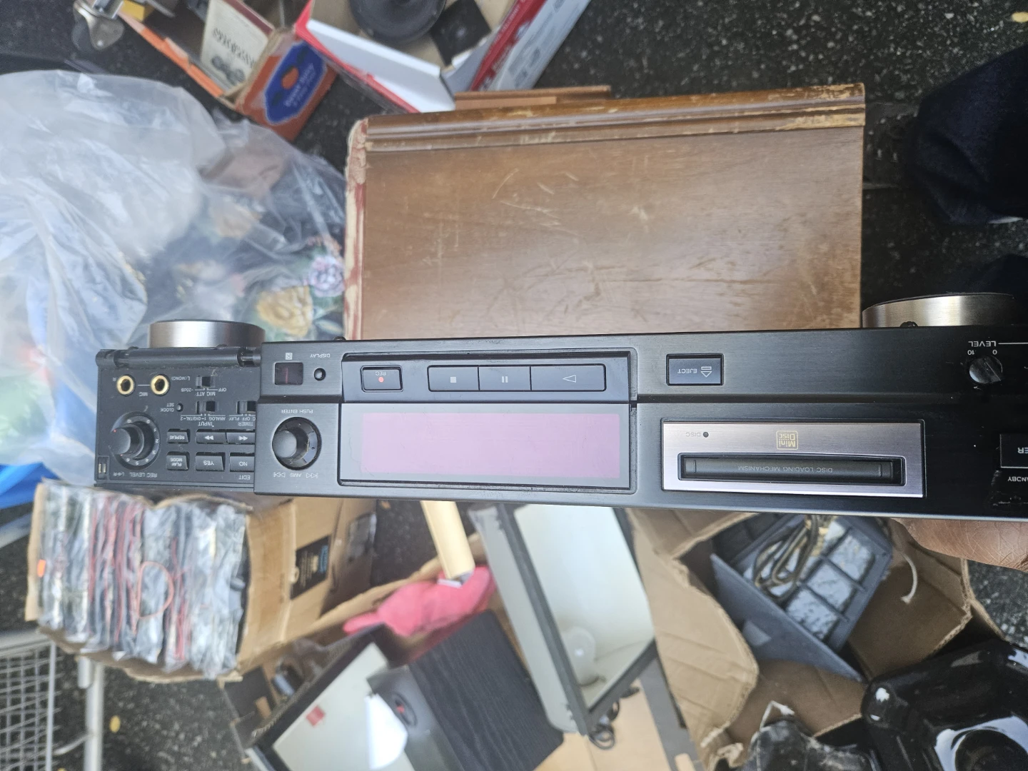 Sony MiniDisc Player - photo 3