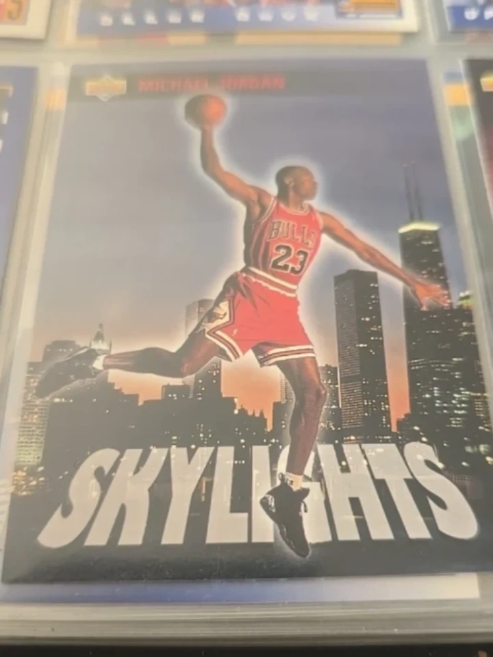 Michael Jordan Upper Deck Skylights Basketball Card