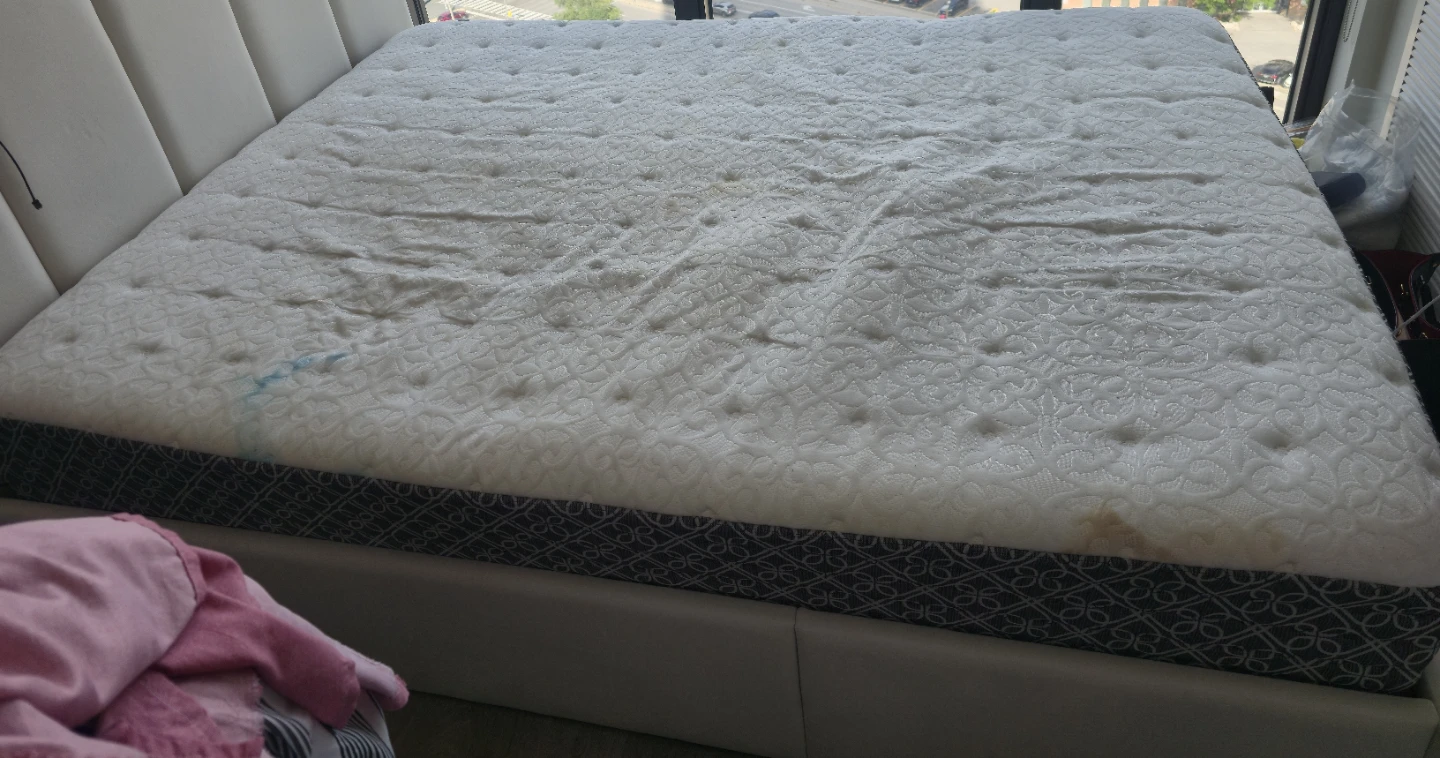 Not for sale!!! Used Queen Mattress - photo 3