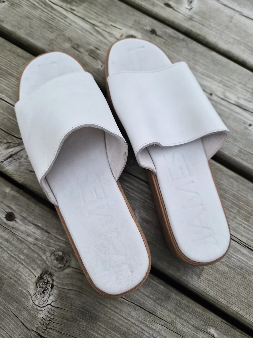 White Leather Slide Sandals - photo 2