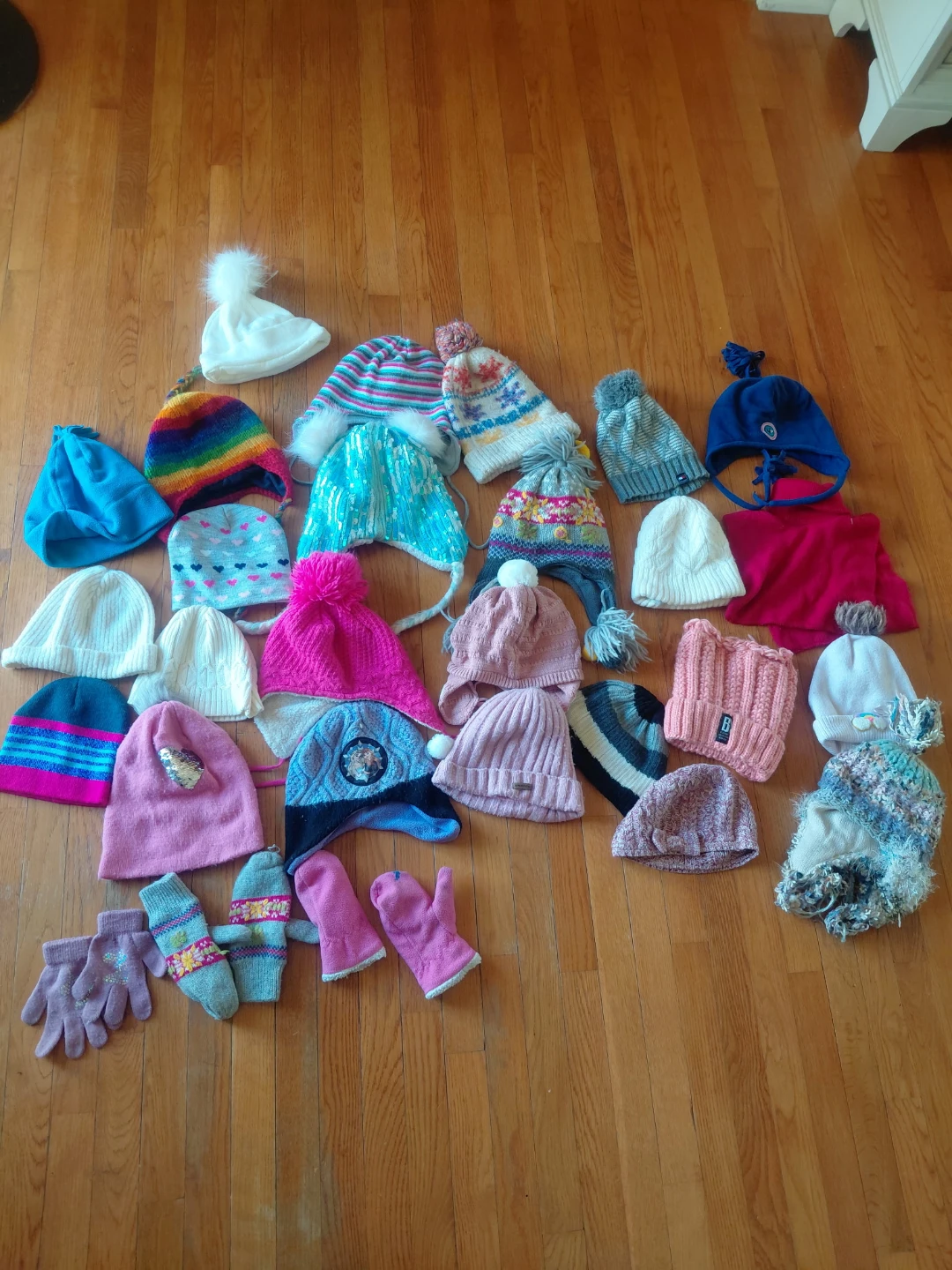GIRLS WINTER HAT LOT