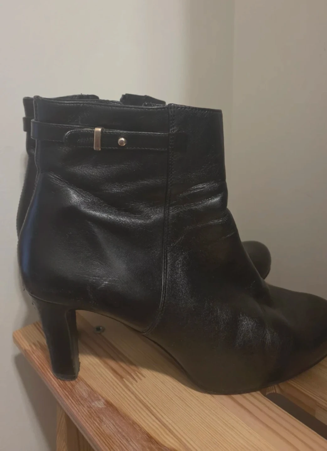 Black leather Ankle Boots Size 9 | 40