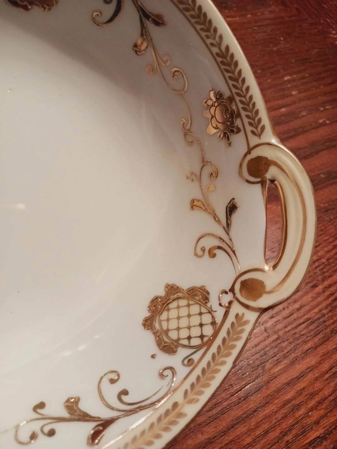 22K Gold Trim Japanese Hand Painted in Porcelain Bowl - photo 3