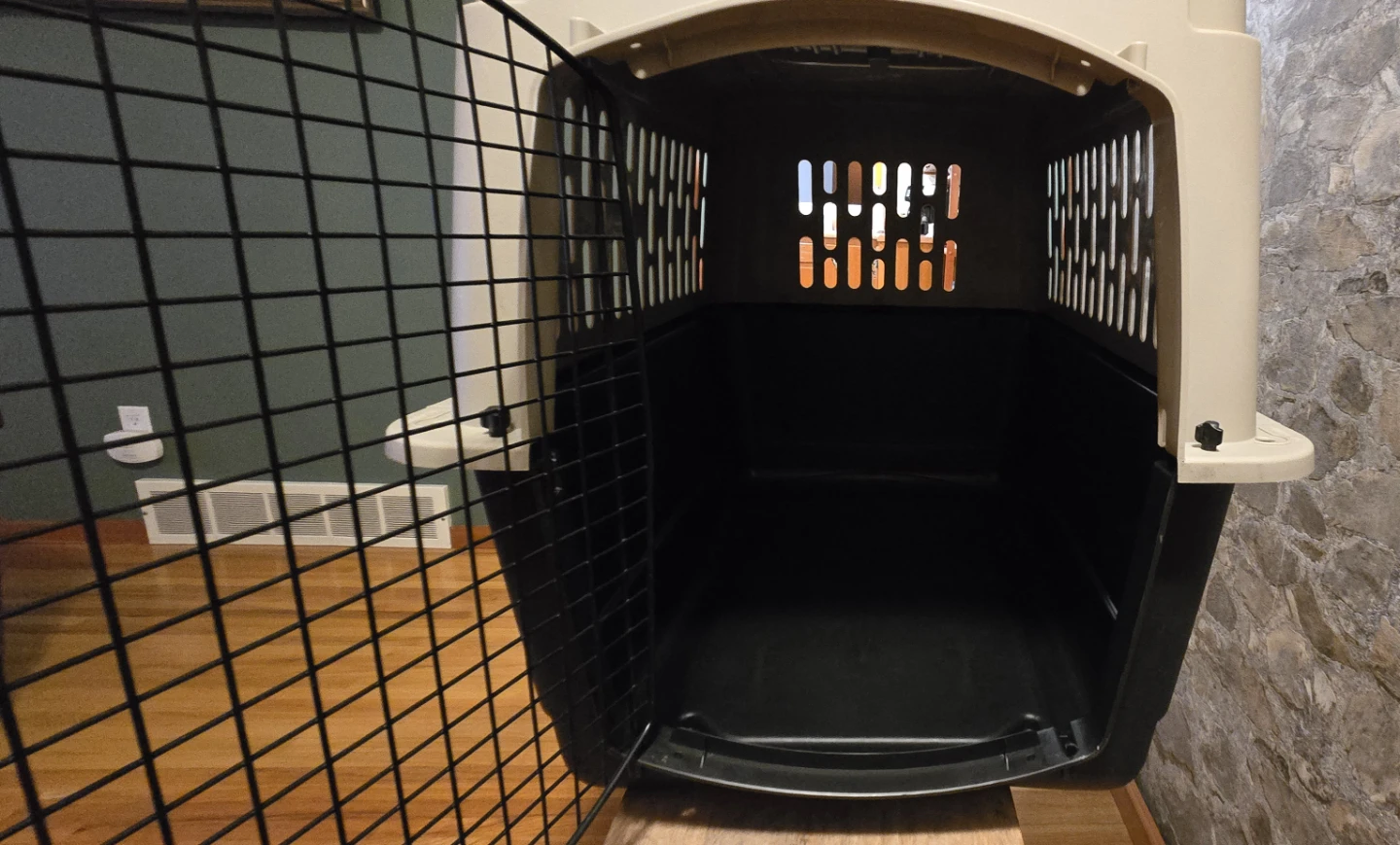 Dog Kennel (Top Paw 32') *Excellent Condition* - photo 5