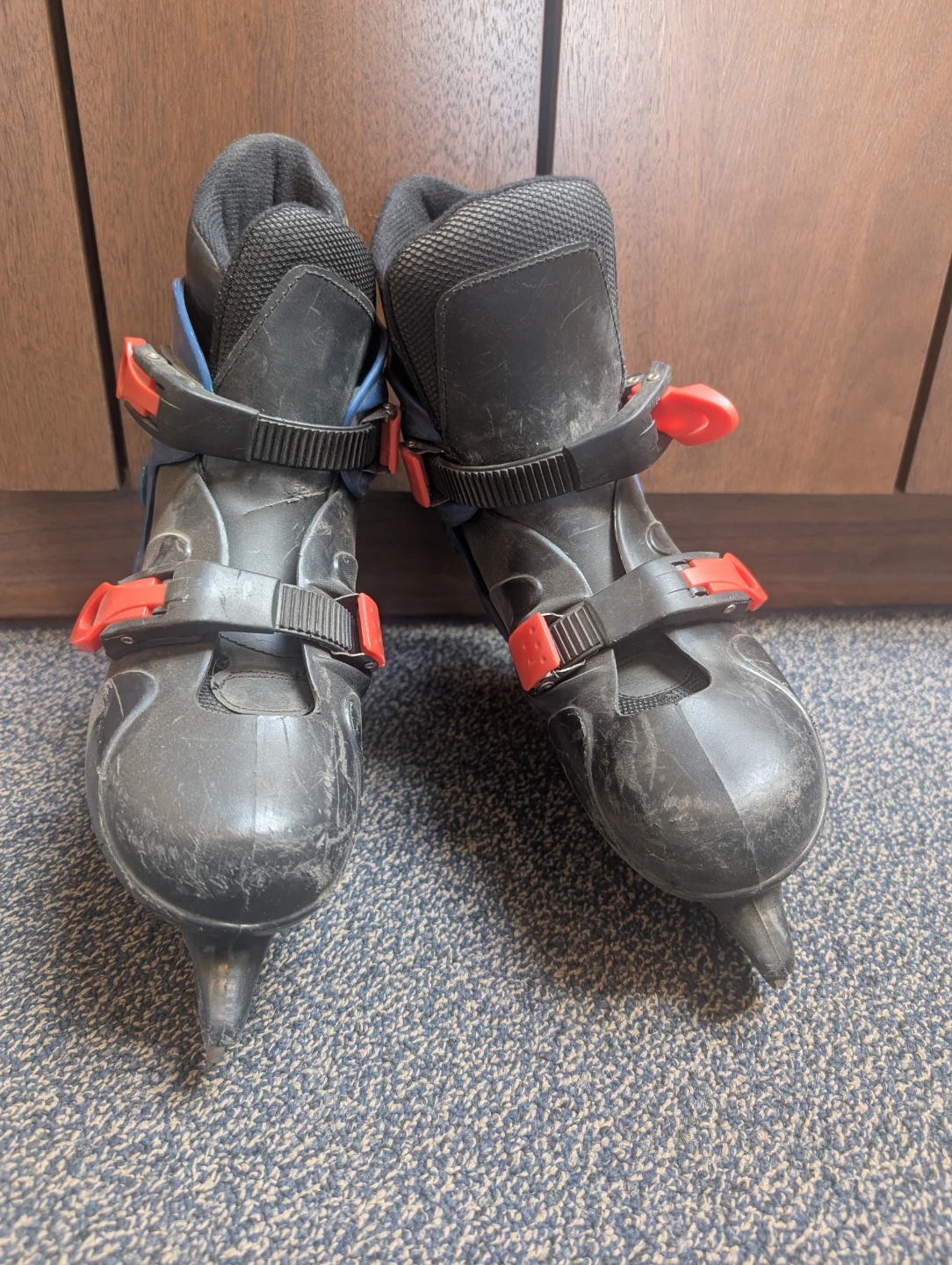 Kids adjustable skates